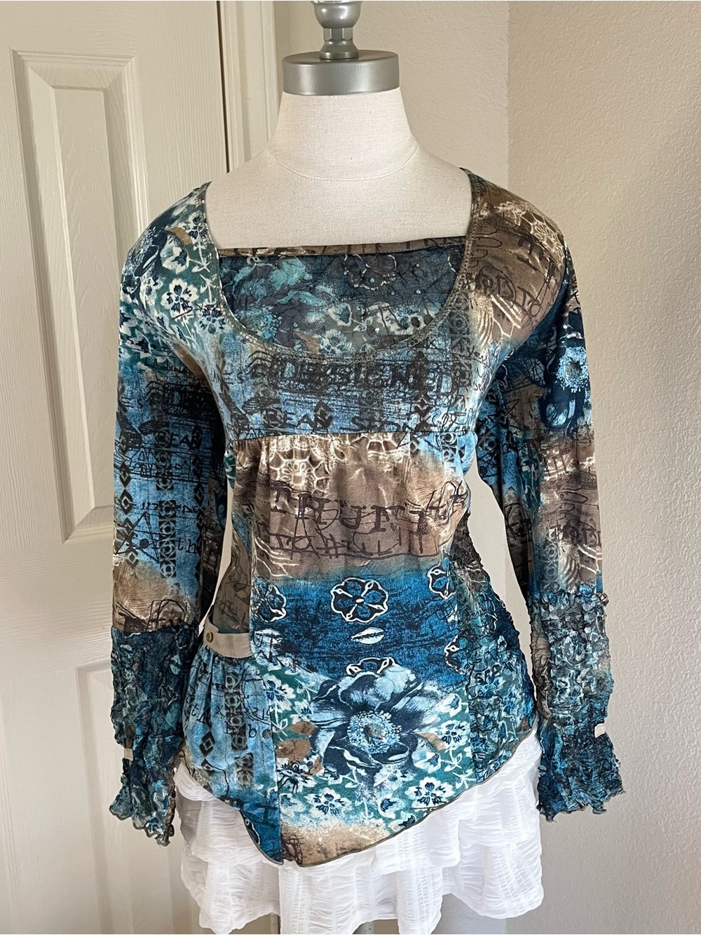 Euro French Teal and Brown Bohemian Long Sleeve Scoop Neck Top